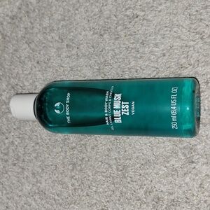 Blue Musk Zest Hair and Body Wsh